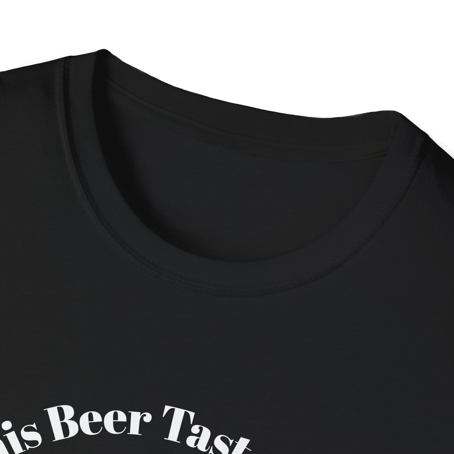 CLOSE UP T SHIRT COLLAR