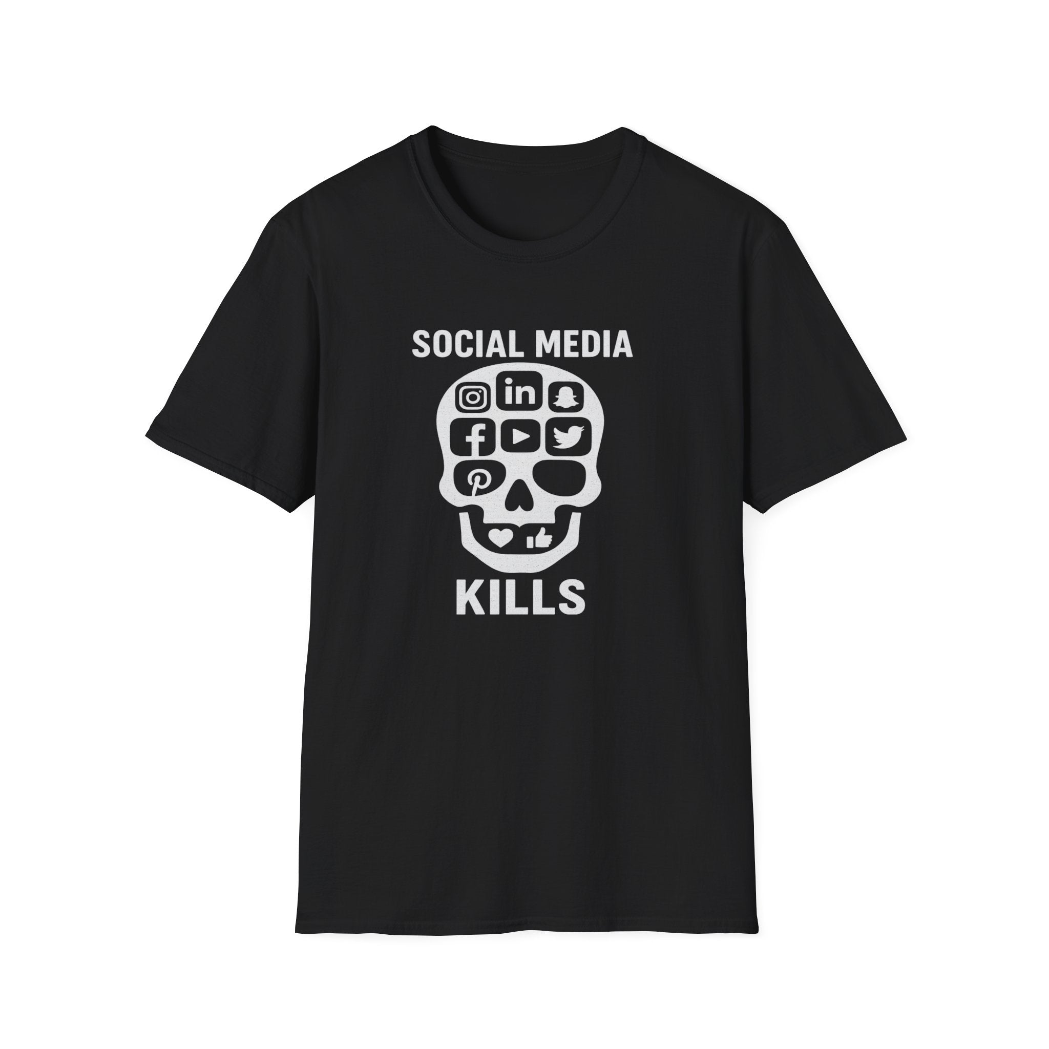  Anti-social media skull design black T-Shirt with the message 'social media kills' 